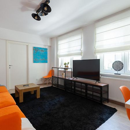 City Center-Cozy One Bedroom Apartment Букурещ Екстериор снимка